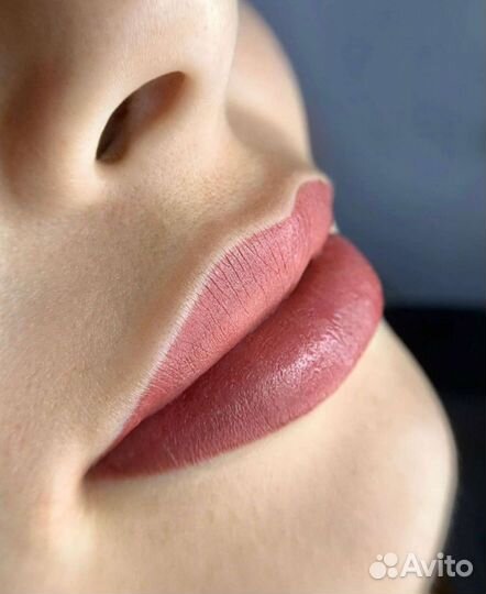 Перманентный макияж бровей губ и век татуаж