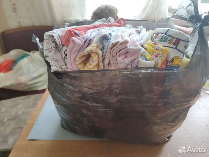 Одеждой от 0 до 6 месяцев