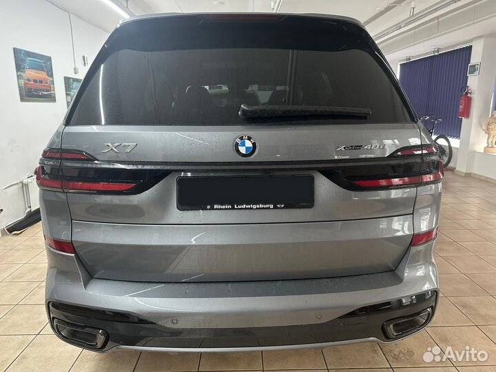 BMW X7 3.0 AT, 2024, 1 км
