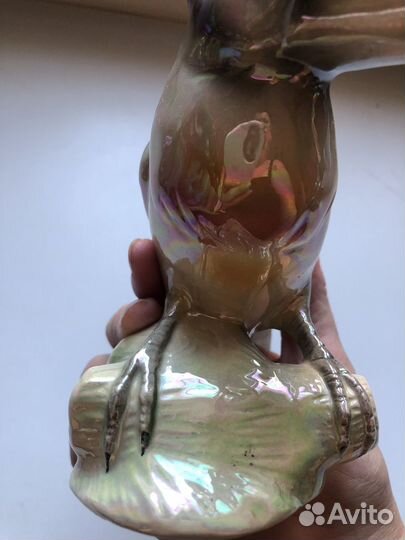 Статуэтка птицы