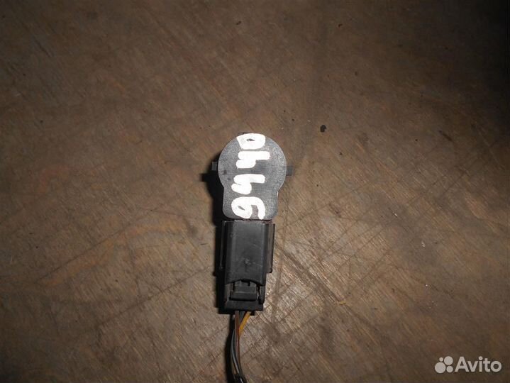 Датчик парковки от Opel Astra J 2010