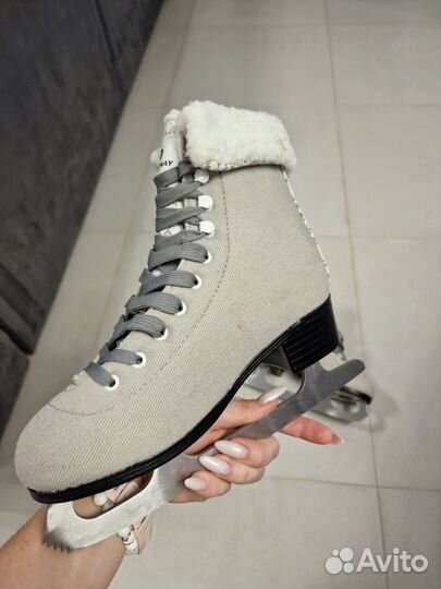 Коньки фигурные женские Nordway 38