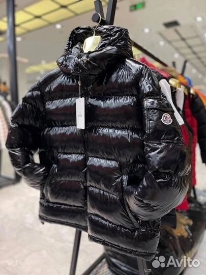 Пуховик moncler NFC