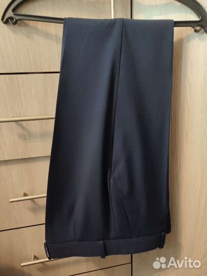 Школьный костюм и рубашки для мальчика