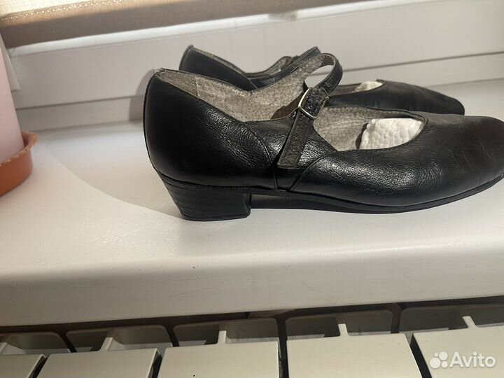 Туфли для народного танца