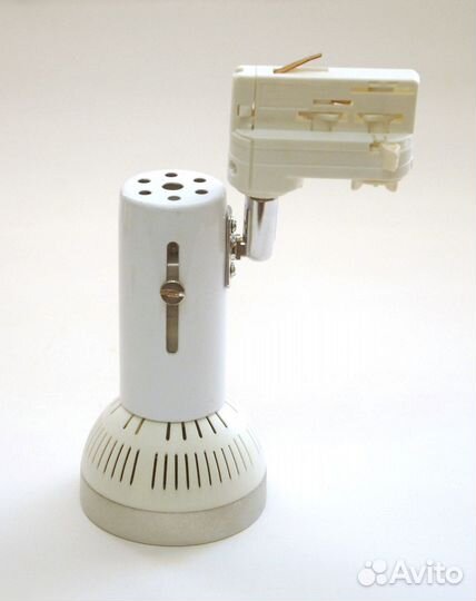 Светильник на трековый шинопровод