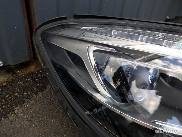 Фара светодиодная передняя правая Mercedes Benz S