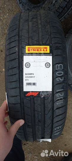 Pirelli Scorpion 225/55 R17 97V