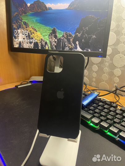 Чехол на iPhone 12, + защитное стекло