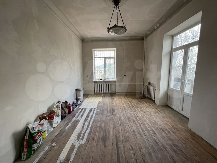 3-к. квартира, 80 м², 2/3 эт.