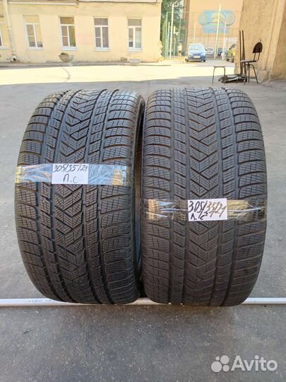 Pirelli Scorpion Winter 305/35 R21 109V