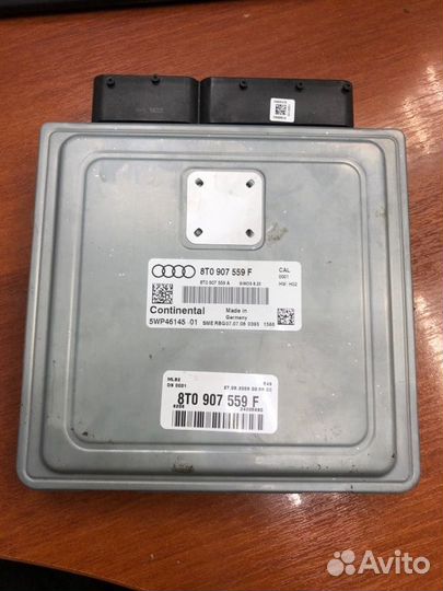 Блок управления двигателем Audi A4 B8