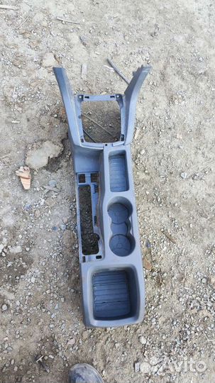 Консоль центральная (тоннель) Ford Focus 2