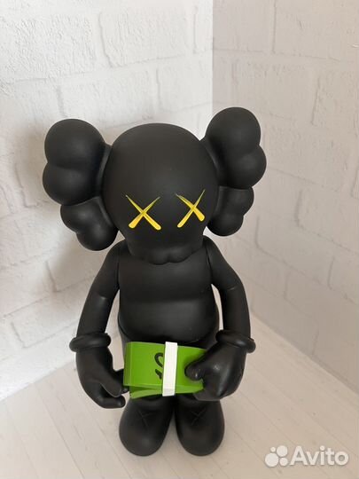 Игрушки Кавс / Kaws