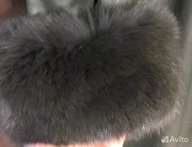Воротник и манжеты песцовые чёрного цвета