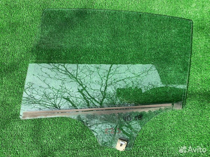 Стекло двери заднее левое mazda 3 bl седан