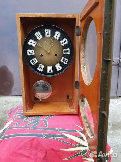 Часы СССР Янтарь с боем