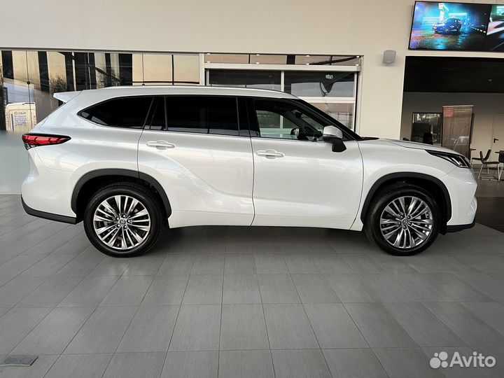 Toyota Highlander 2.0 AT, 2023