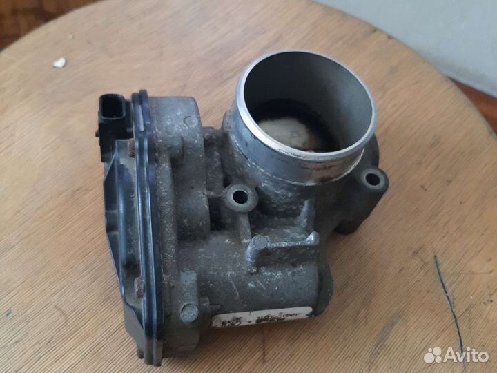 Дросельная заслонка