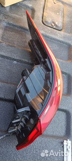 Задний фонарь kia rio 4 92402h0100