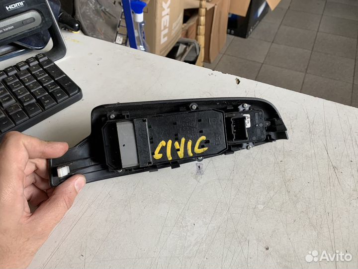 Блок стеклоподъемников Honda Civic 4D 2006-2012г