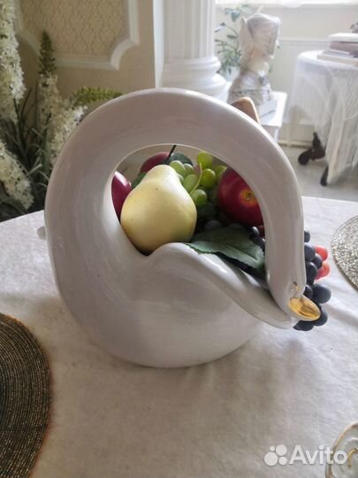Фруктовница Лебедь