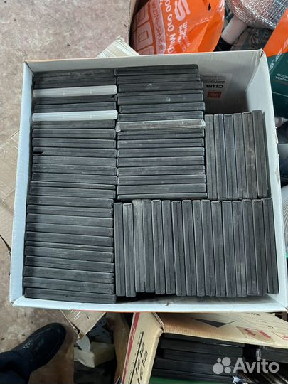 DVD диски с фильмами (кино ) по 10 шт