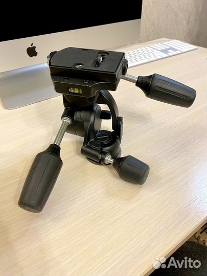 Штативная голова Manfrotto 808RC4