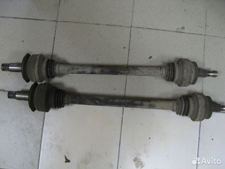 Привод задний Мерседес 212