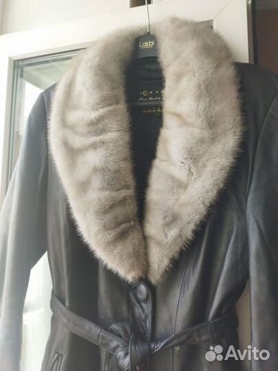Кожаное женское пальто с мехом 50-52