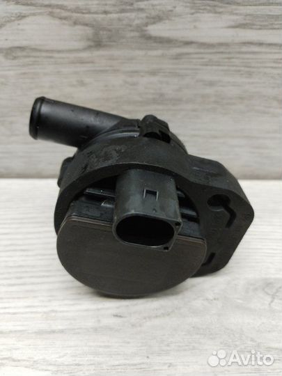 Дополнительная помпа Mercedes E-Class W211 OM647