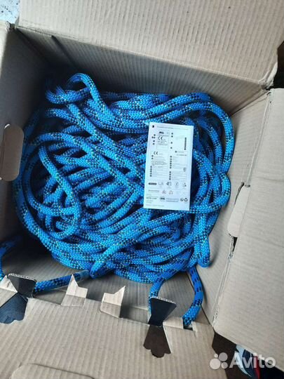 Веревка альпинистская Petzl vector 12,5мм