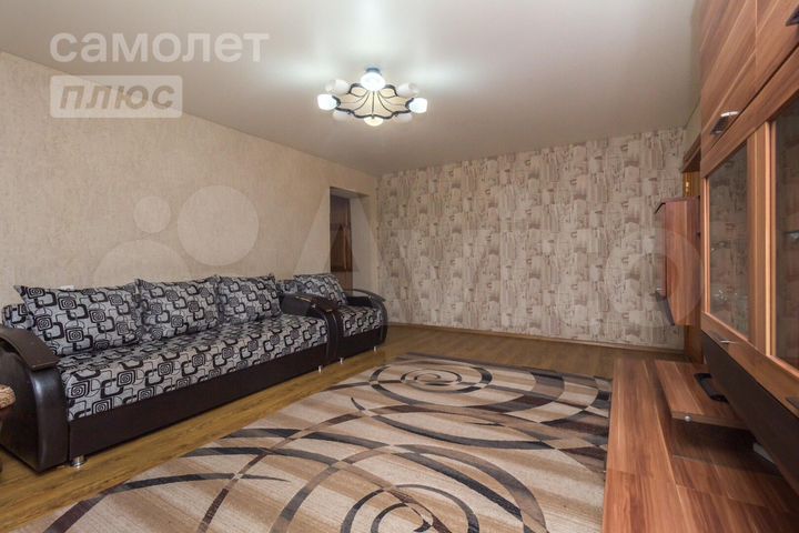 4-к. квартира, 83,9 м², 2/5 эт.