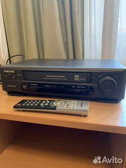 Видеомагнитофон Samsung