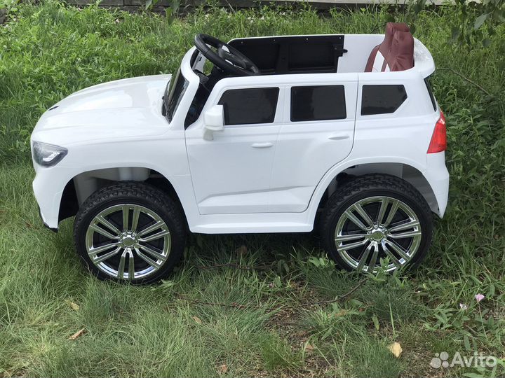 Детский электромобиль