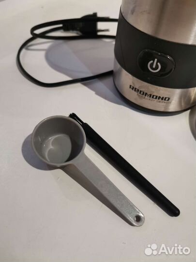 Кофемолка Redmond RCG-M1606