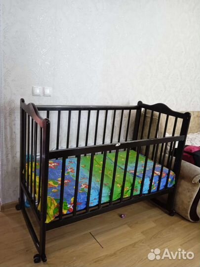 Детская кроватка