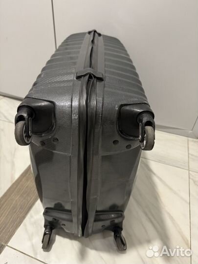 Чемодан большой Samsonite Lite-Shock XLCurv