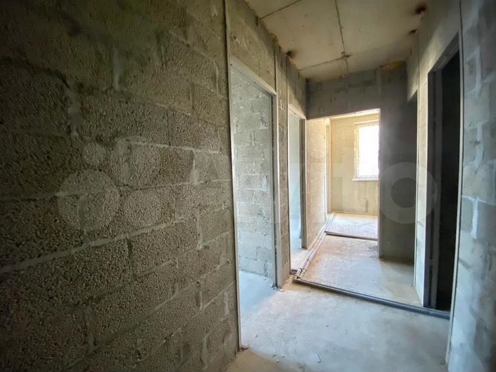 2-к. квартира, 52 м², 1/13 эт.