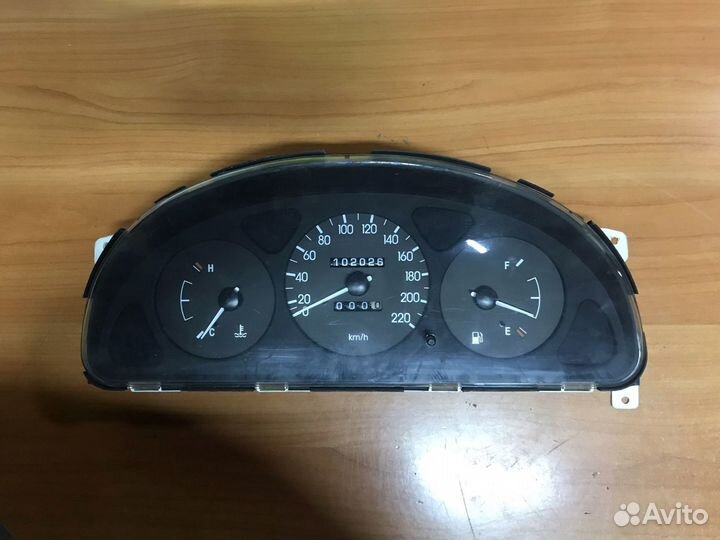 Chevrolet Lanos щиток приборов
