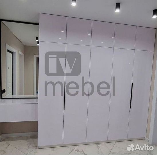 Стенка в гостиную