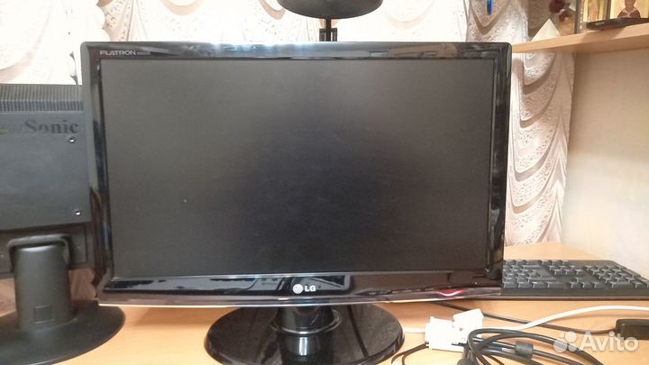 Монитор для компьютера LG