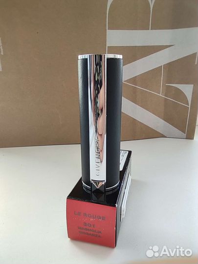 Помада Givenchy