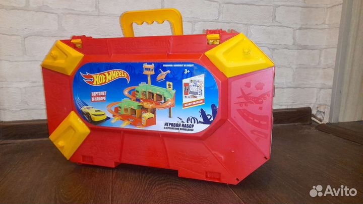 Hotwheels набор