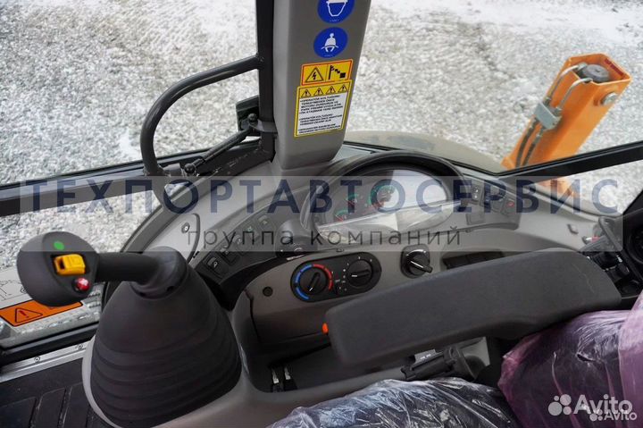 Экскаватор-погрузчик CASE 695 ST, 2023