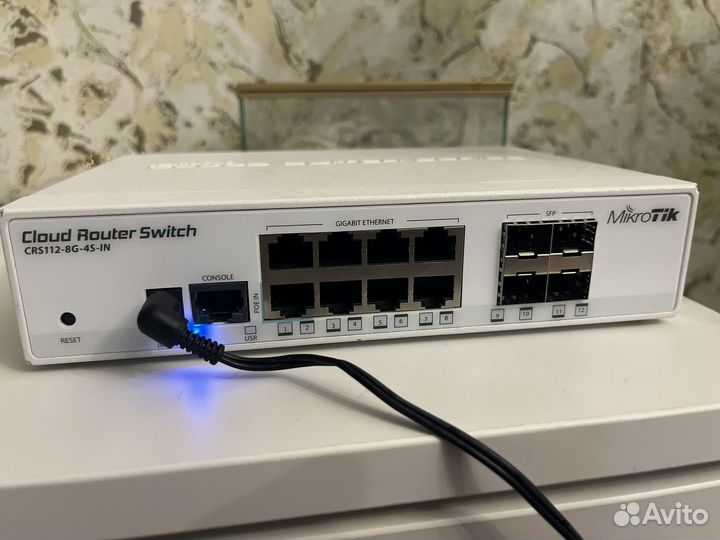 Mikrotik CRS112-8G-4S-IN