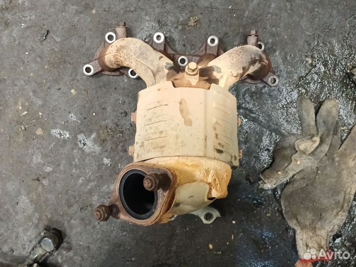 Коллектор выпускной Kia Rio 3