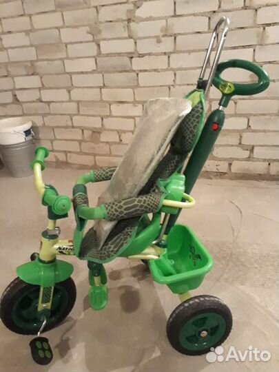 Детский трехколесный велосипед
