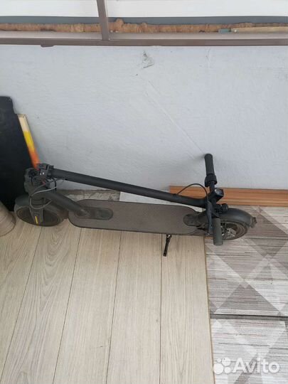 Электросамокат Xiaomi Mi Essential