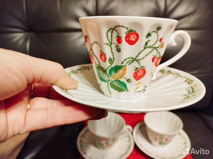 Чашки с блюдцами лфз
